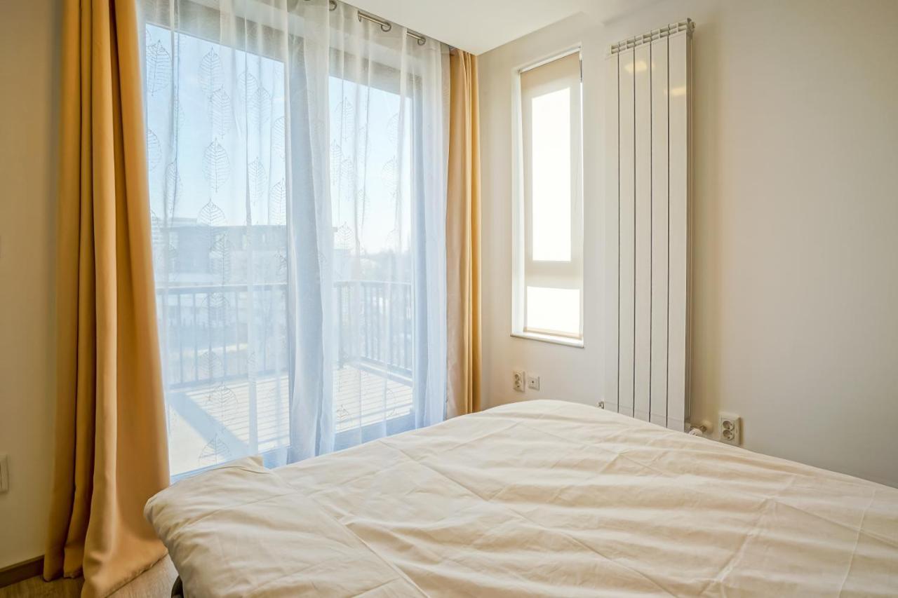 Bright Apartments Moments Away From Herastrau Park, Mall And Metro 부쿠레슈티 외부 사진