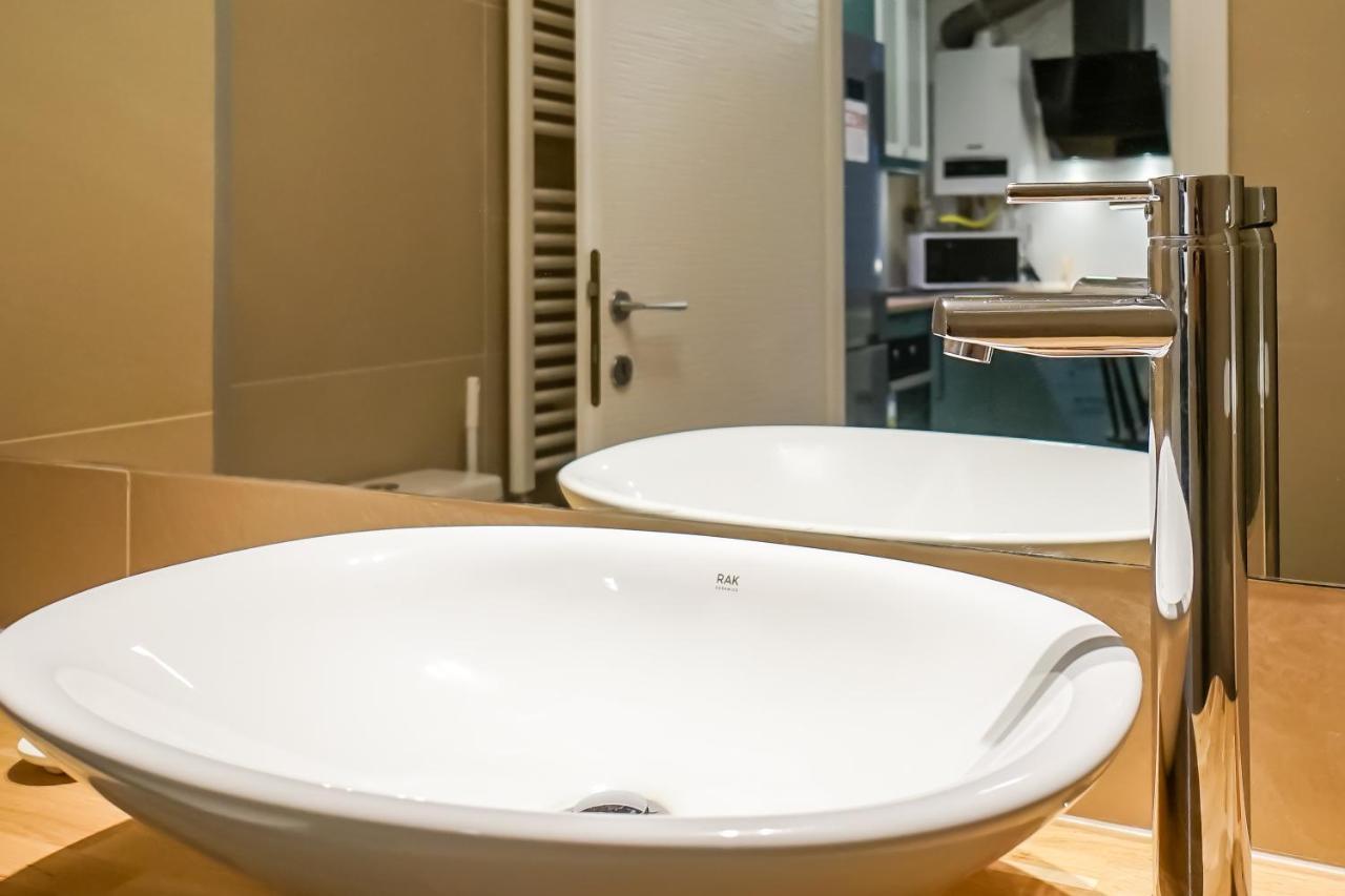 Bright Apartments Moments Away From Herastrau Park, Mall And Metro 부쿠레슈티 외부 사진