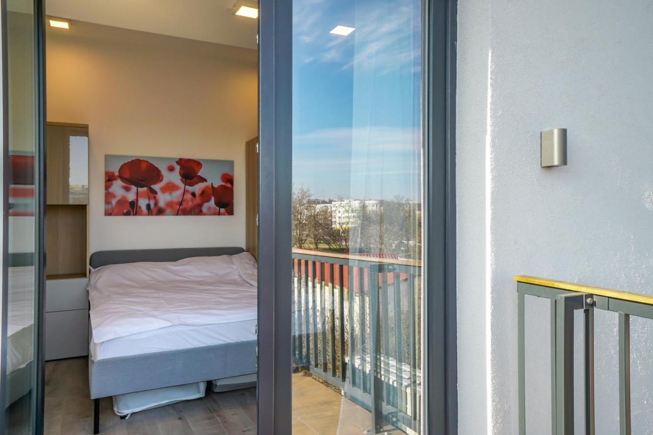 Bright Apartments Moments Away From Herastrau Park, Mall And Metro 부쿠레슈티 외부 사진