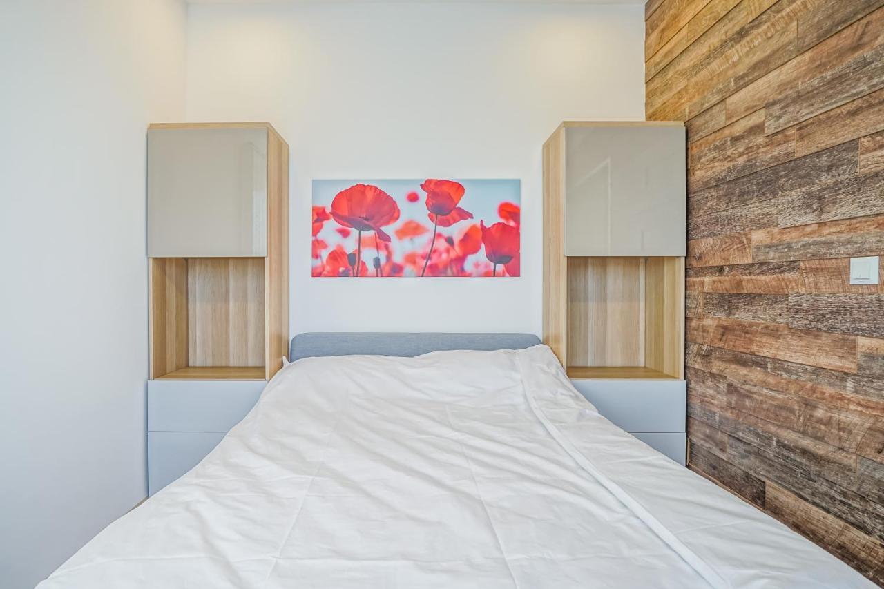 Bright Apartments Moments Away From Herastrau Park, Mall And Metro 부쿠레슈티 외부 사진