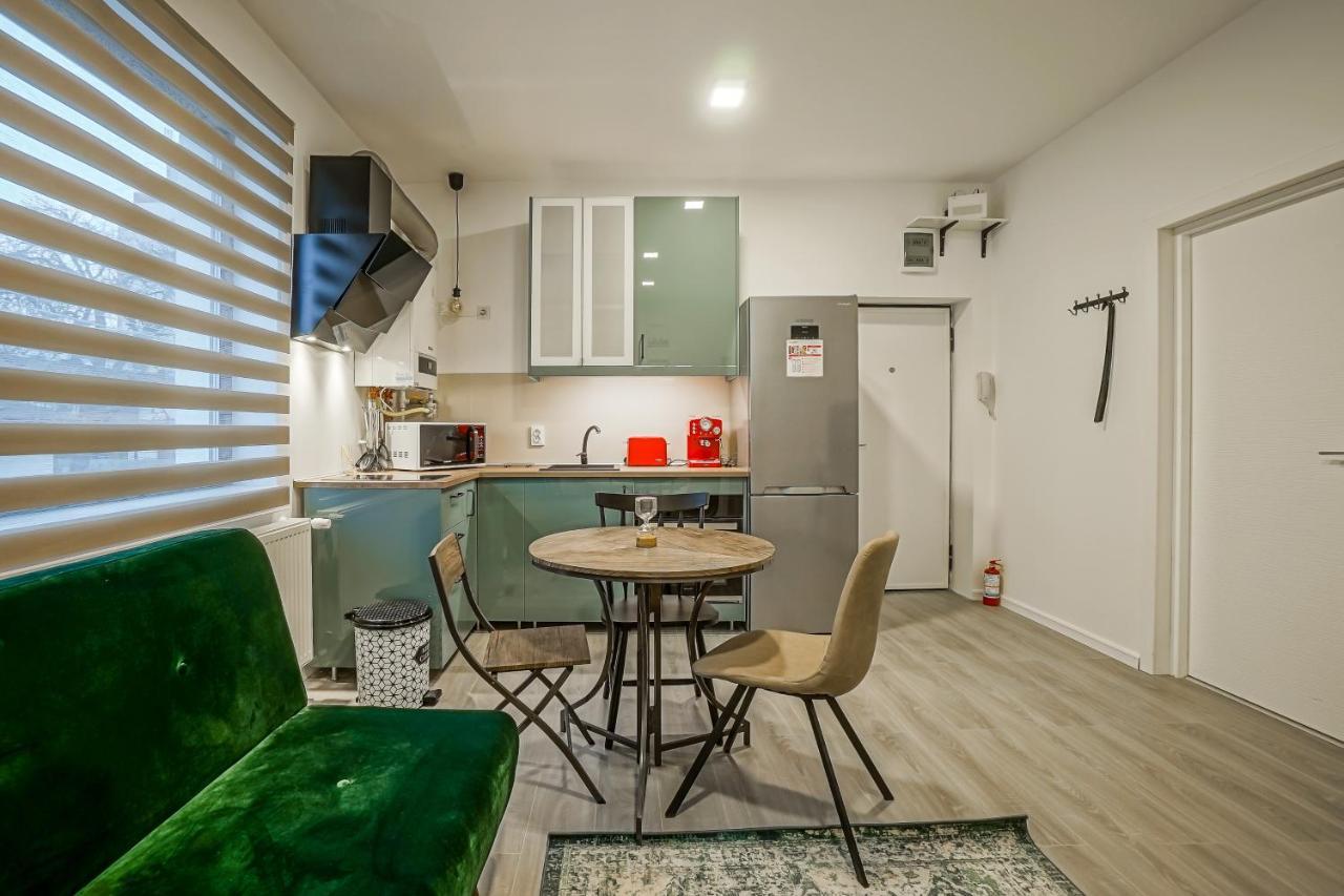 Bright Apartments Moments Away From Herastrau Park, Mall And Metro 부쿠레슈티 외부 사진
