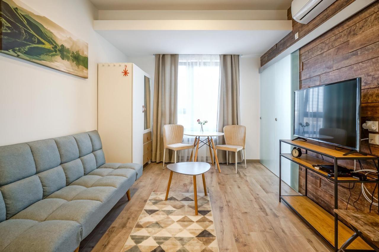 Bright Apartments Moments Away From Herastrau Park, Mall And Metro 부쿠레슈티 외부 사진